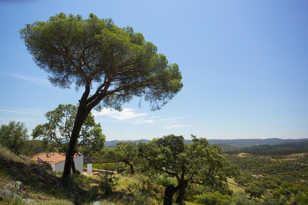 Las Tobas Higuera De La Sierra  Luaran gambar
